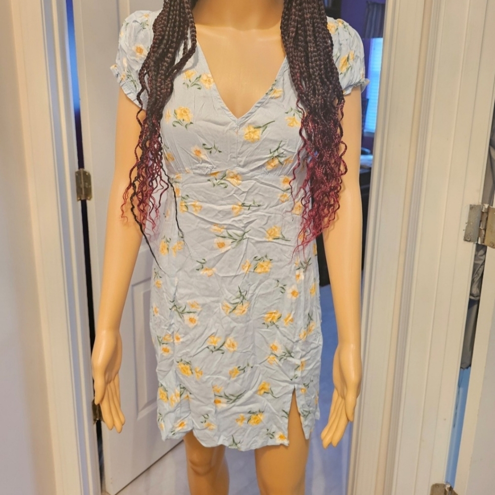 Derek Heart Light Blue Floral V-Neck Mini Dress